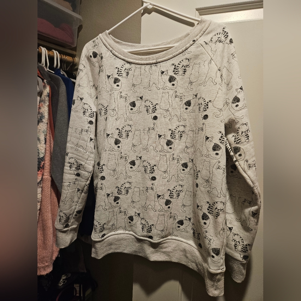 Sweatshirt With Cats